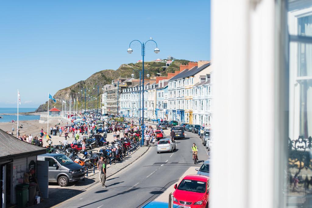 Sea view Ar Lan y Mor LUXURY APARTMENT Aberystwyth Exterior foto